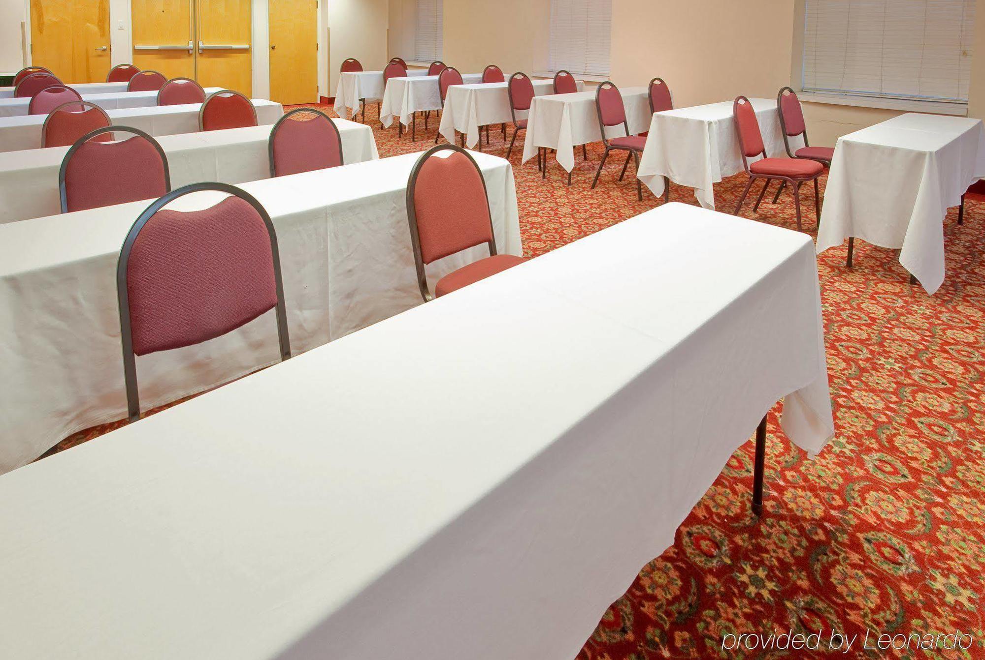 Four Points By Sheraton Dallas Arlington Entertainment District Instalações foto